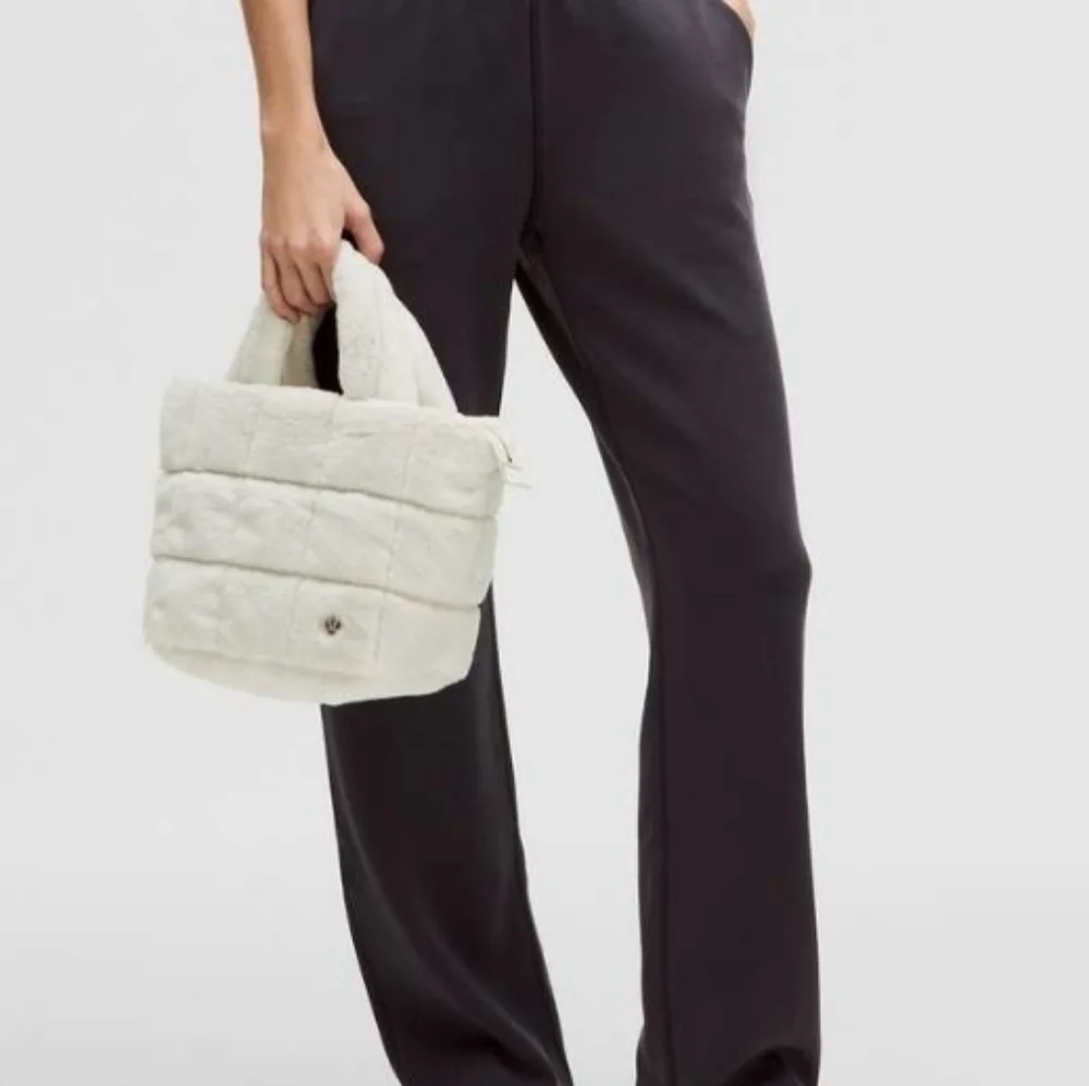 Lululemon Quilted Grid Tote Mini 5L Plush Fleece Tote In Bone